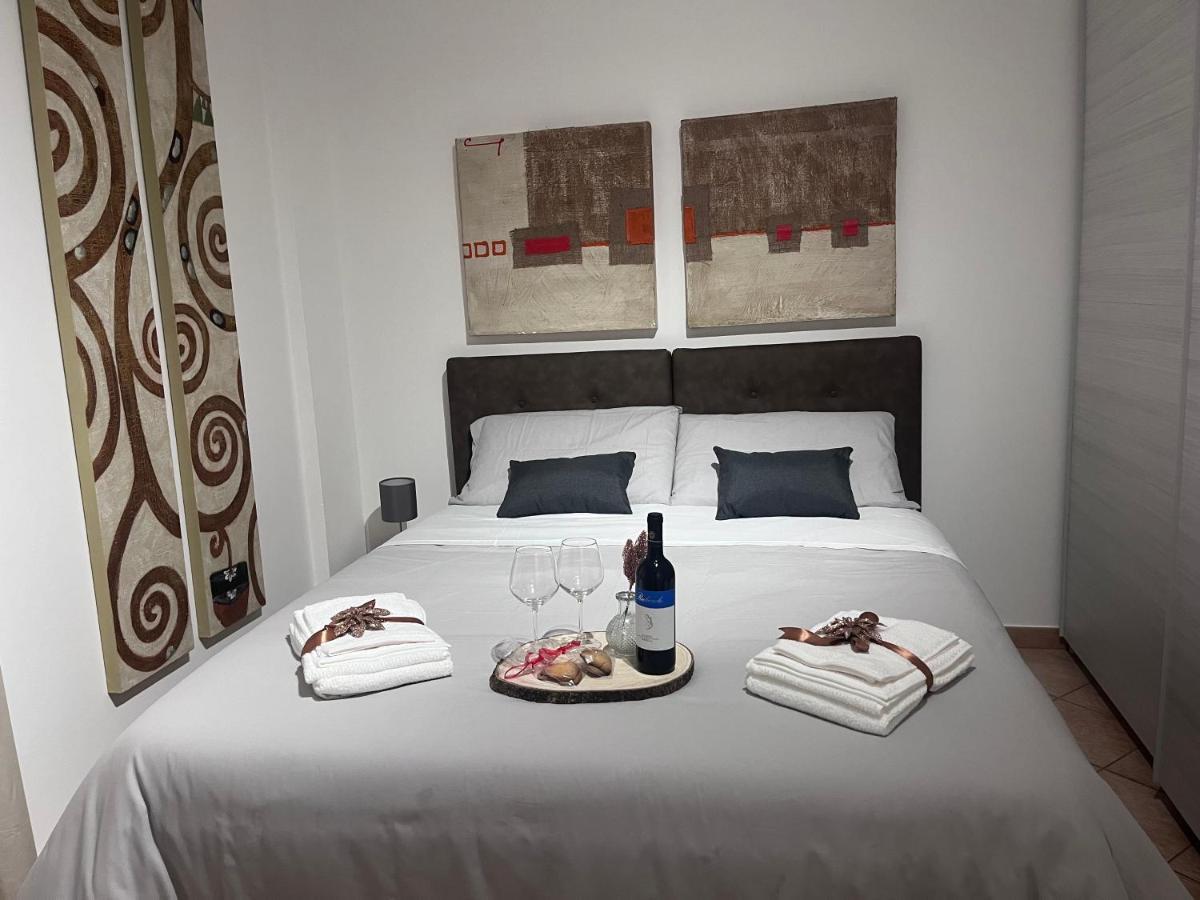 Theroom41 Lecce Bagian luar foto