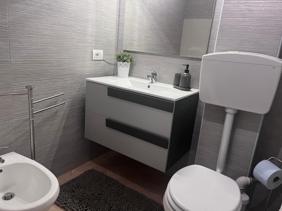 Theroom41 Lecce Bagian luar foto