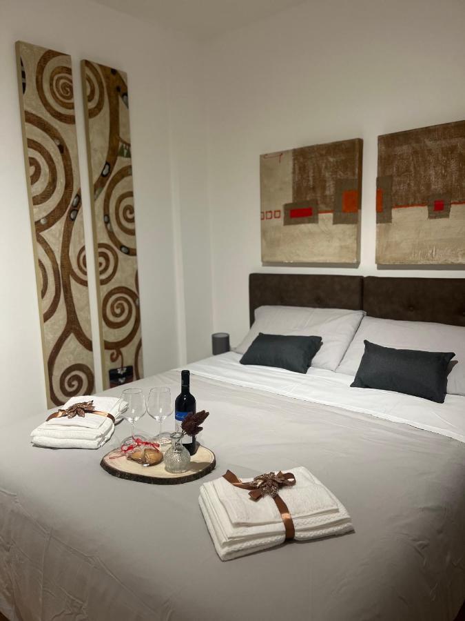 Theroom41 Lecce Bagian luar foto