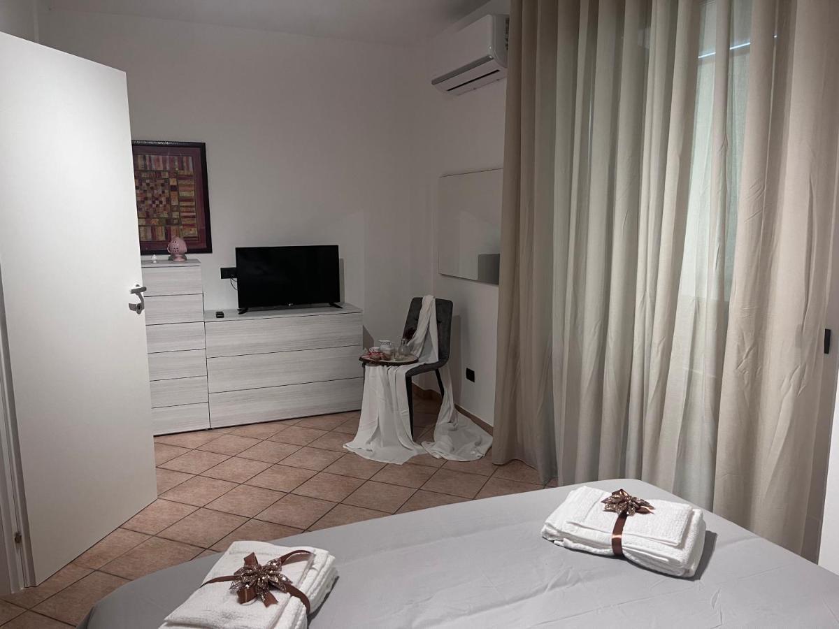 Theroom41 Lecce Bagian luar foto