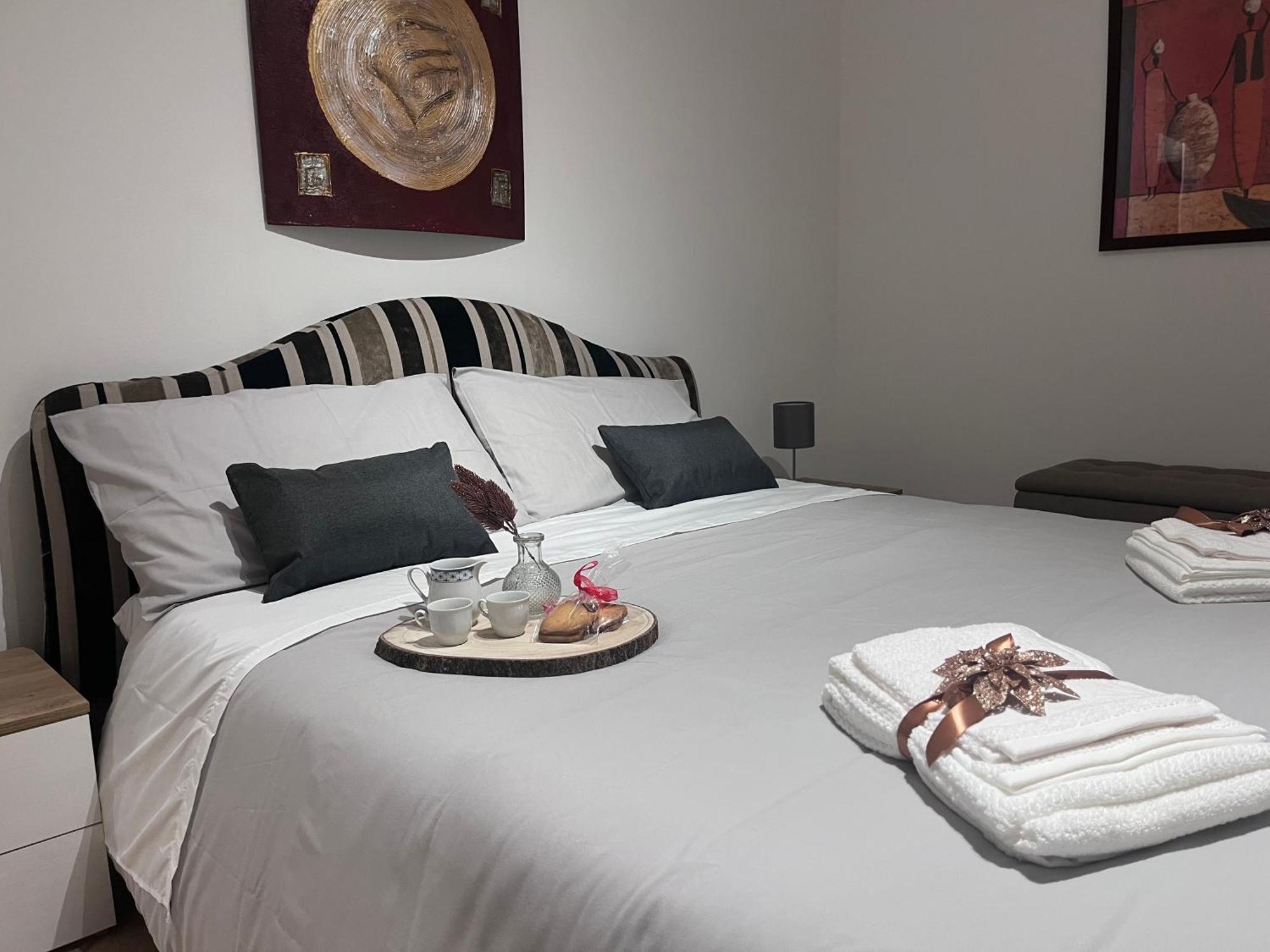 Theroom41 Lecce Bagian luar foto